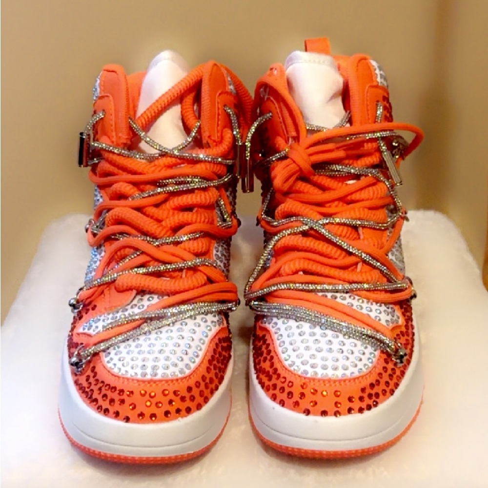 AZALEA WANG size 8 orange and white sneakers with rhinestone embellishments